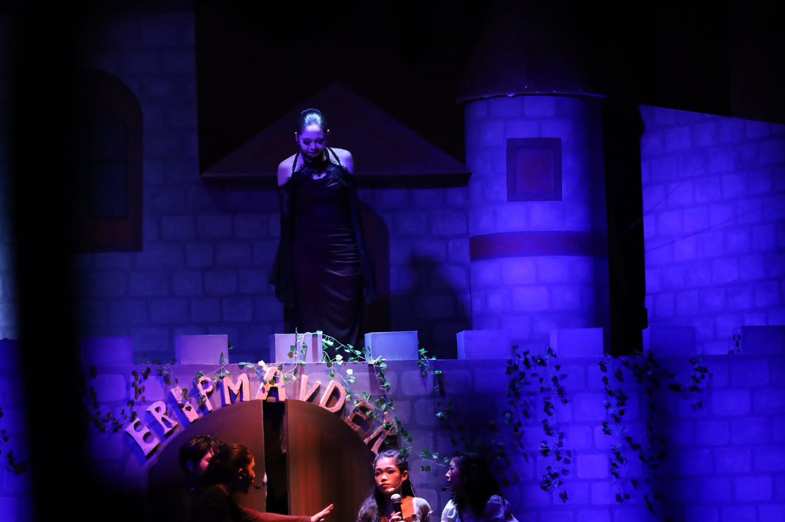 LINE_ALBUM_29169_260129_7